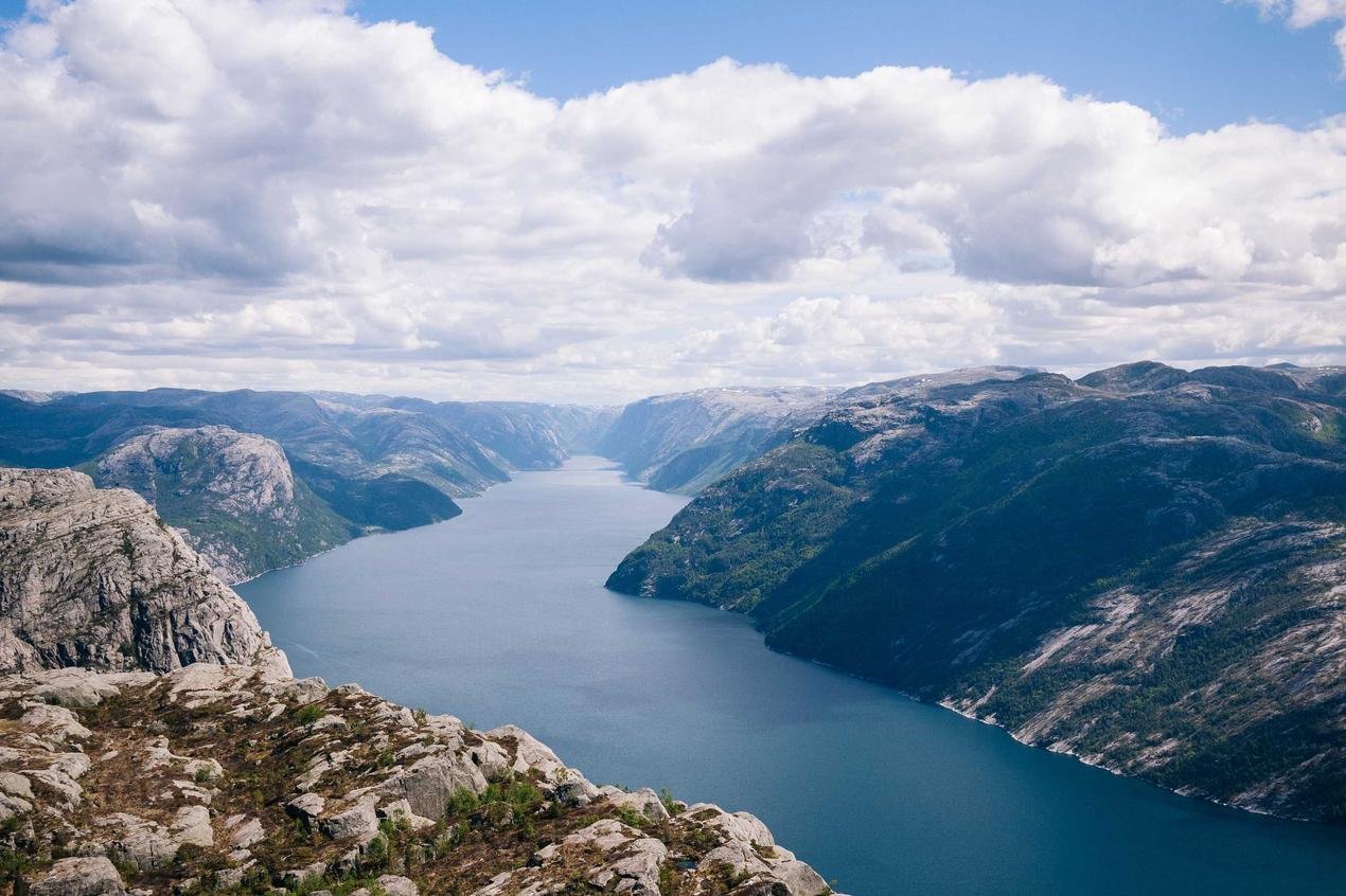 Growing up between two cultures and expectations